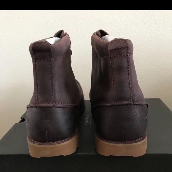 UGG Fallbrook Hiking Boots Casual Cordovan Dark Brown Leather Men's Size 8.5 - Picture 13 of 13